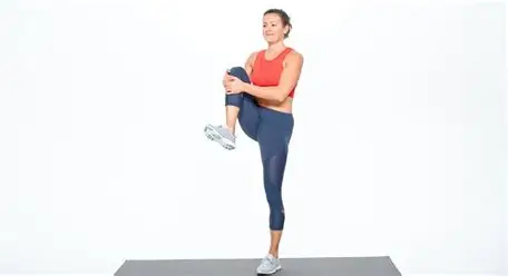 સ્ટેન્ડિંગ ની હગ્સ